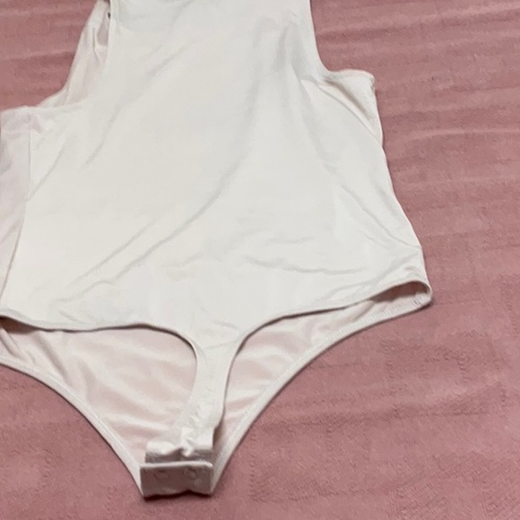 NWT Express bodycon sleeveless light pink bodysuit, size S - Picture 4 of 7